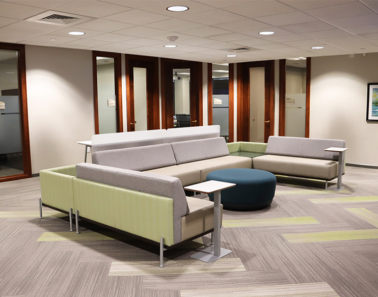 International Financial Services Provider Creative Business Interiors